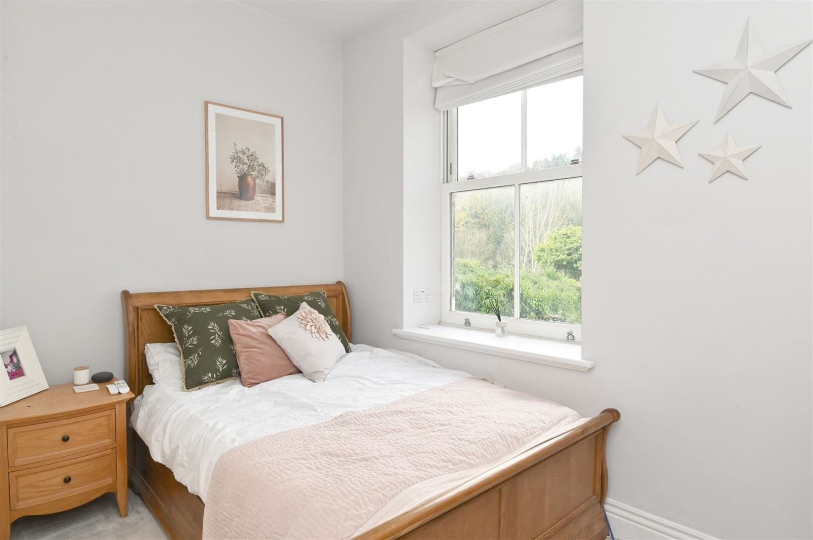 Finished room, Glossop refurbishment