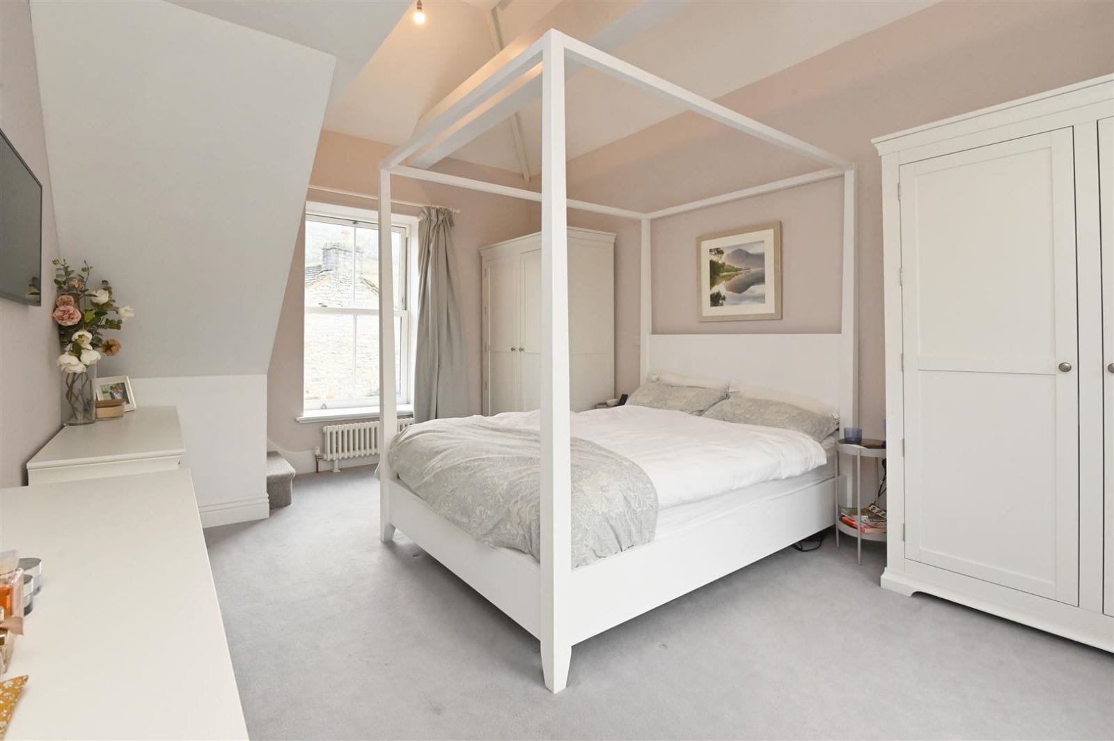 Finished room, Glossop refurbishment